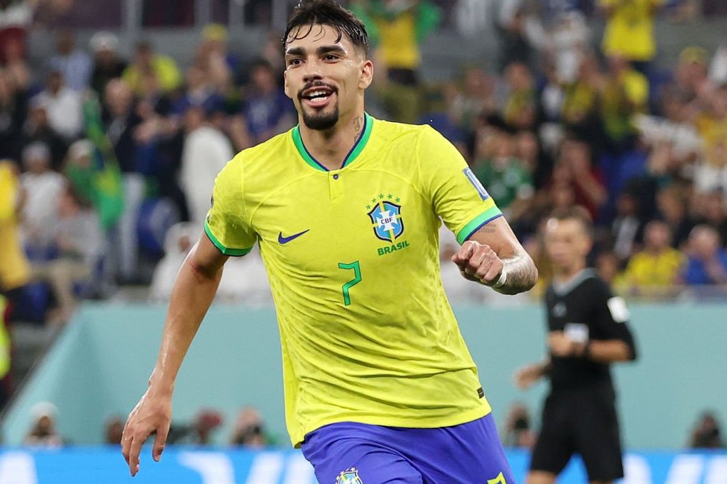 Sofascore's tweet photo. ⚠️ | QUICK STAT

Three of Lucas Paquetá's 8 goals for Brazil have come in the knockout stage of a major tournament:

⚽️ v Chile (2021 Copa América QF)
⚽️ v Peru (2021 Copa América SF)
⚽️ v South Korea (#Qatar2022 Round of 16)

Man for the big occasion. 🇧🇷💫

#BRAKOR #FIFAWorldCup https://t.co/rwtgffdigE