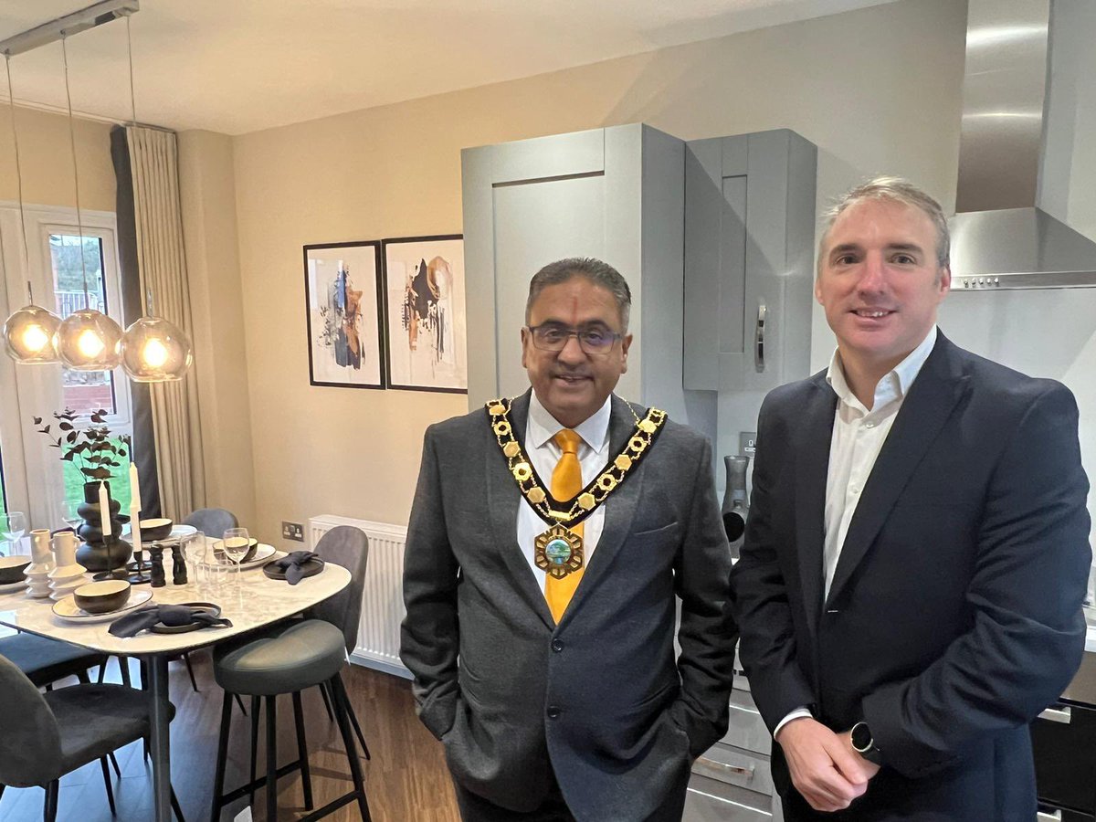 TandWMayor's tweet photo. Great start to the week 

Met Chris Timmins, Managing Director of Jessup Partnerships 

We then went to open the new Beech Show Home at the new Woodlands development in Lightmoor

Thanks for the invitation @Jessup_PS https://t.co/yS9MxYOSMS