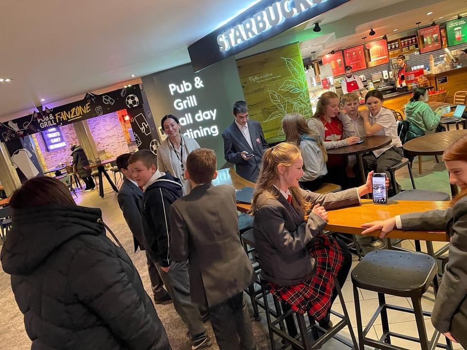 YouthBury's tweet photo. The team at the Village Hotel Bury provided our youth club with a wonderful experience today. The young people said,‘this is the best ever!’ ‘Is this heaven?’ Thank you so much Village Hotel Bury! You made Christmas come to life for the young people today! @Village_Hotels https://t.co/j0LtBFfK2P