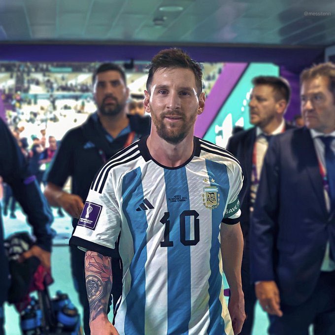 AleLiparoti's tweet photo. Brasil juega magnifico, pero no son invencibles. Miedo a nadie, ya les ganamos en el Maracaná y lo tenemos a Messi. https://t.co/iNgog7e81K