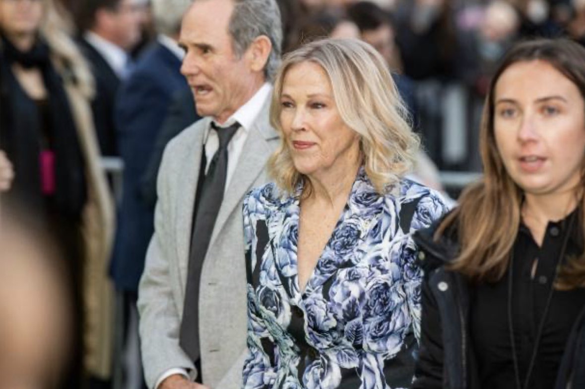 CATHERlNEOHARA's tweet photo. Catherine O’Hara attends The Earshot Prize 2022
📸: GettyImages https://t.co/3mq9FGZY5h