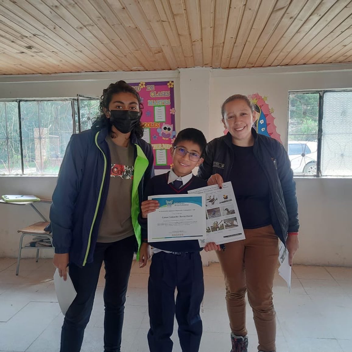 AlcdGuacheta's tweet photo. #FuentesDeVida Clausuramos el programa ciencia participativa que se llevó acabo en la Escuela Rural de Peñas, donde nuestros pequeños científicos ciudadanos fueron orientados por la
@CAR con apoyo de la Empresa Promincarg en el cuidado de nuestros entornos naturales. https://t.co/rf6tv2szNc