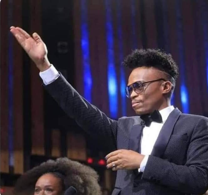 DONCya2's tweet photo. @Mpho_Motho Let em know Queen ✊🏿 https://t.co/BnCdJ6o7np