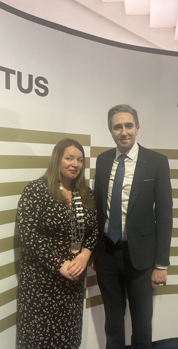 It was wonderful to have <a href="/SimonHarrisTD/">Simon Harris TD</a> in #Thurles.Through his leadership, educational spaces are becoming more inclusive and student centred. In addition, focus is being placed on the creation of courses which address labour and climate challenges.