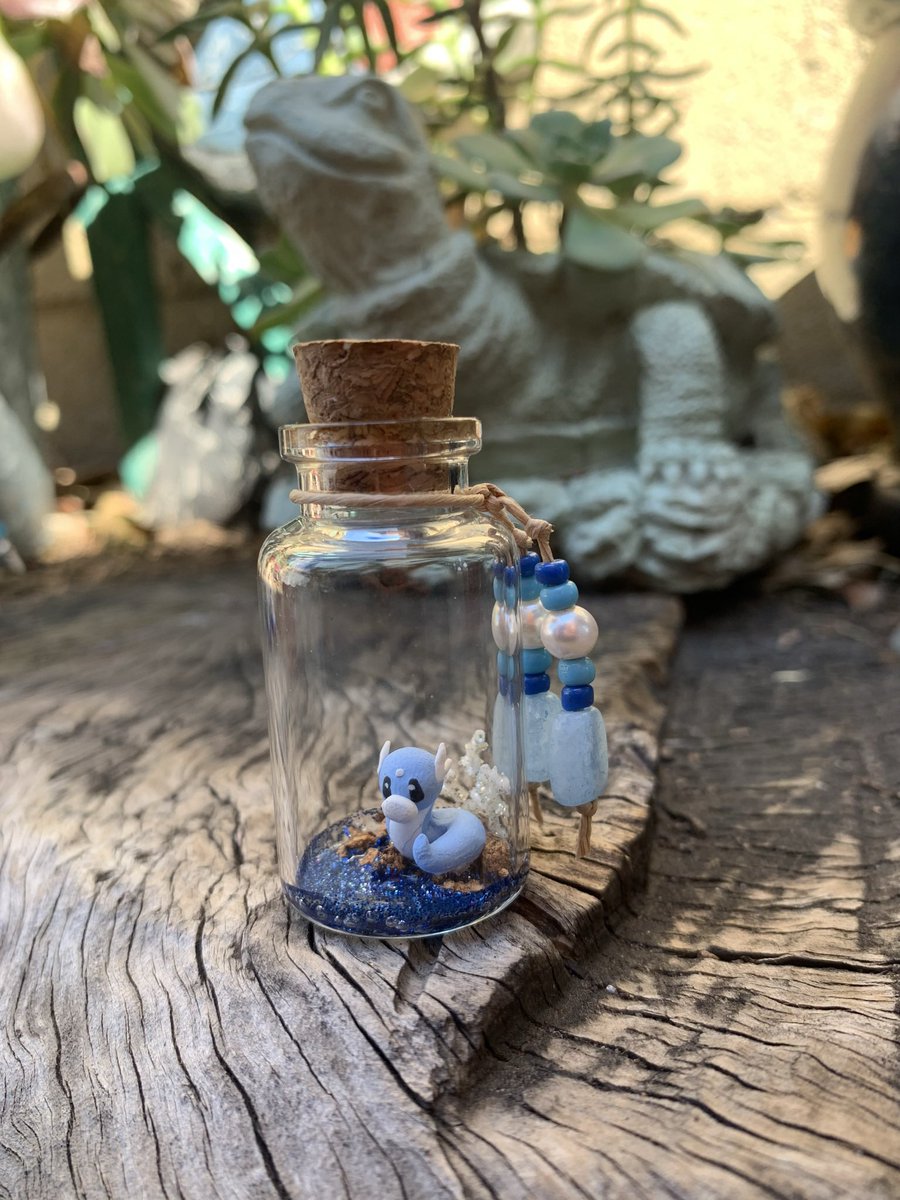 RedscaleDesign's tweet image. 🌊 Dratini on the shore ☀️ #pokemon #dratini #pokemonart