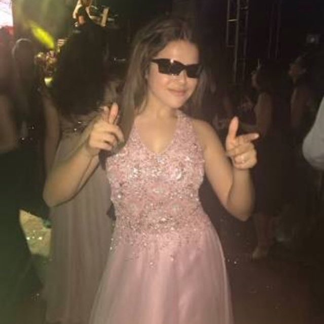 MemesdosAlunos's tweet photo. Outras pessoas tirando a nota mínima para aprovação / Eu tirando a nota mínima https://t.co/ixLdDZZBq3
