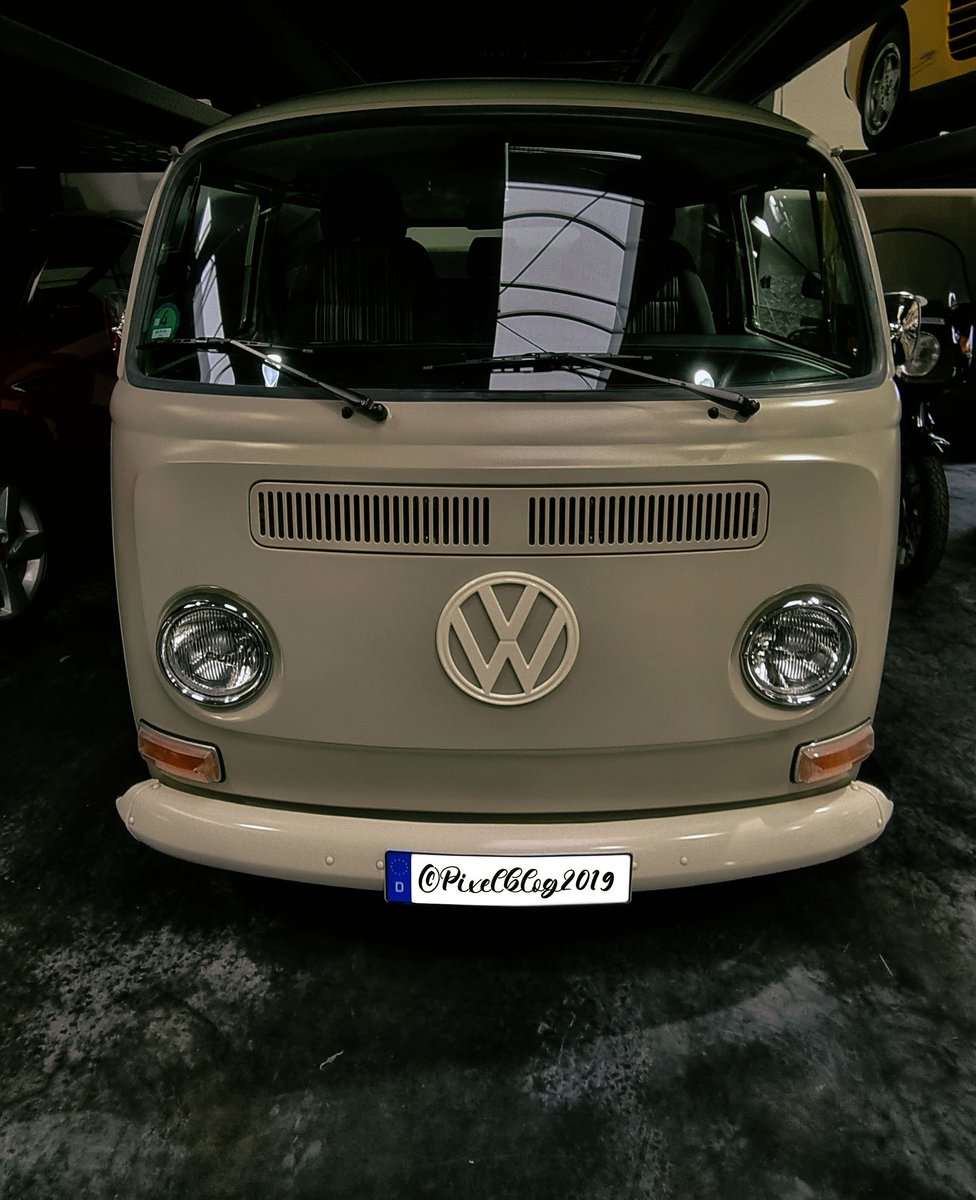 pixelblog2019's tweet photo. T2.....

#vw #volkswagen #vwt2 #volkswagent2 #oldtimer #old #restauration #oldtimerausstellung #front #photo #photographylover #canon #handyphotography #ausstellung #carphotography #kaffee #coffee #coffeetime #gechillt https://t.co/LbSZ5QkLUk