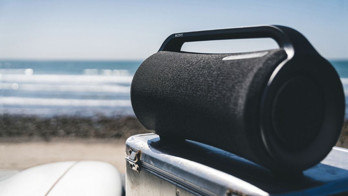 leakfreek's tweet photo. 💦 Get holiday-party ready with these great Sony Bluetooth Wireless Speaker Deals: Save up to 42%: As of Monday, Dec. 5, you can save more than $200 on a pair of Sony Bluetooth wireless speakers on Amazon. These are the best deals:

BEST BASS-HEAVY… https://t.co/z02MJtvwyf https://t.co/ZtN0adKEkh