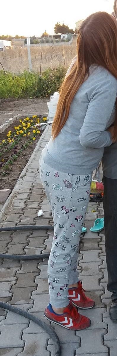 Takipcimin 43 yaşındaki teyzesi sert yorumlarınızı bekliyor süper değil mi ama sizden de bekliyoruz yorumlari ve fotolarinizi