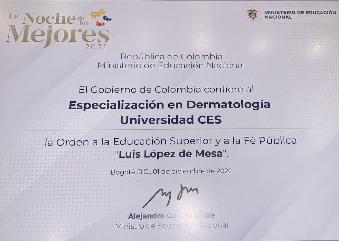 UniversidadCES's tweet photo. La Universidad CES dijo presente en #LaNocheDeLosMejores del @Mineducacion en la que la Especialización en Dermatología y la Maestría en Salud Pública recibieron la distinción “Luis López de Mesa” por obtener la acreditación en alta calidad. 💙 #45AñosInspirandoPropósitos https://t.co/ww8YQiSTNK