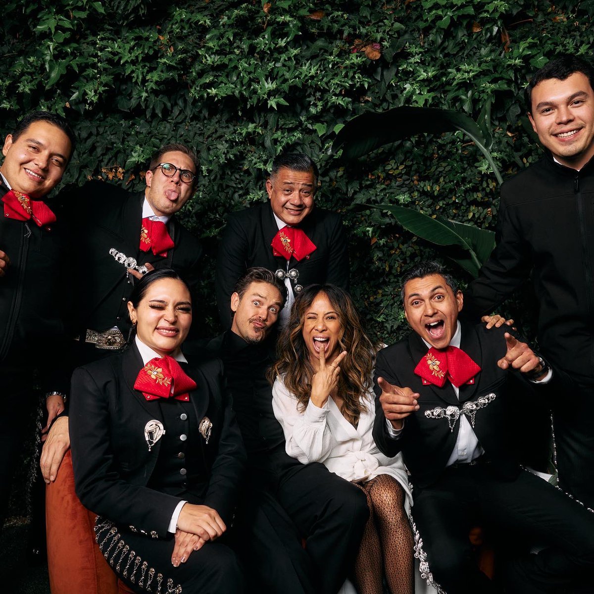 Ildy Modrovich (@ildymojo) on Twitter photo Ho ho ho everybody! Wishing you a beautiful holiday full of merry shenanigans. And thank you to <a href="/kevinmalejandro/">Kevin Alejandro</a> and <a href="/lesliealejandro/">LESLIE ALEJANDRO</a> for kicking it off mariachi style!! Love you both!! πβ€οΈπ #merrymerry #miniLUCIFERreunion Ho ho ho everybody! Wishing you a beautiful holiday full of merry shenanigans. And thank you to <a href="/kevinmalejandro/">Kevin Alejandro</a> and <a href="/lesliealejandro/">LESLIE ALEJANDRO</a> for kicking it off mariachi style!! Love you both!! πβ€οΈπ #merrymerry #miniLUCIFERreunion