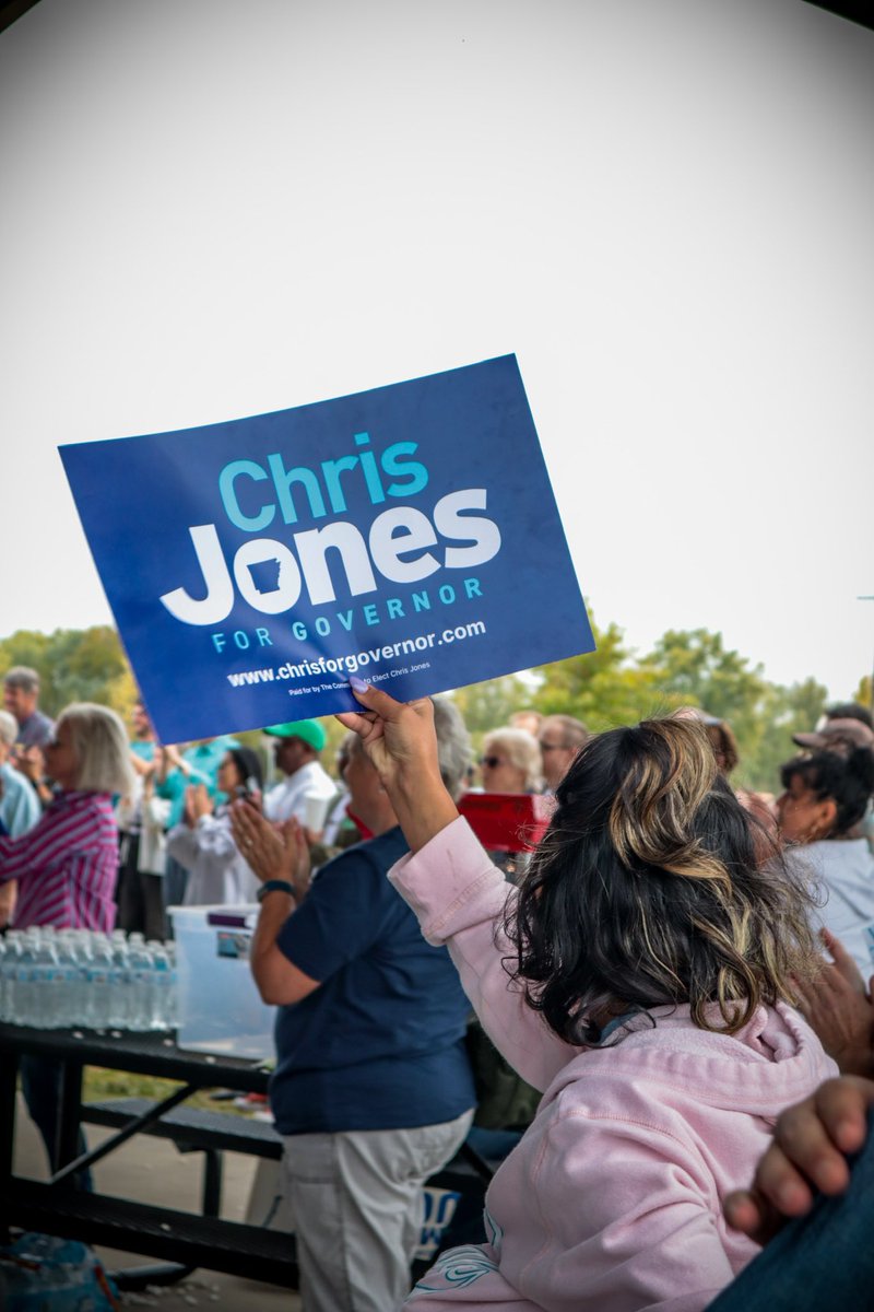 JonesForAR's tweet photo. Wondering what to do with your yard sign? Keep it and remember the movement by Arkansans that choose to love their neighbors and reject division. While this chapter of the book is ending, another one is beginning, and one day we will finish what we started. #weARone https://t.co/a4KXfwkxKU