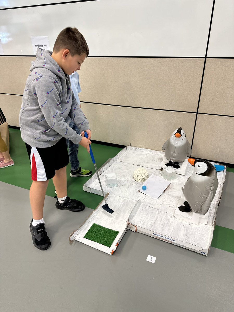 WGESdragons's tweet image. #Cardboardchallenge #theGrove students designed incredible games out of cardboard for our Day of Play! @timmyGTI thanks for organizing such a wonderful event!