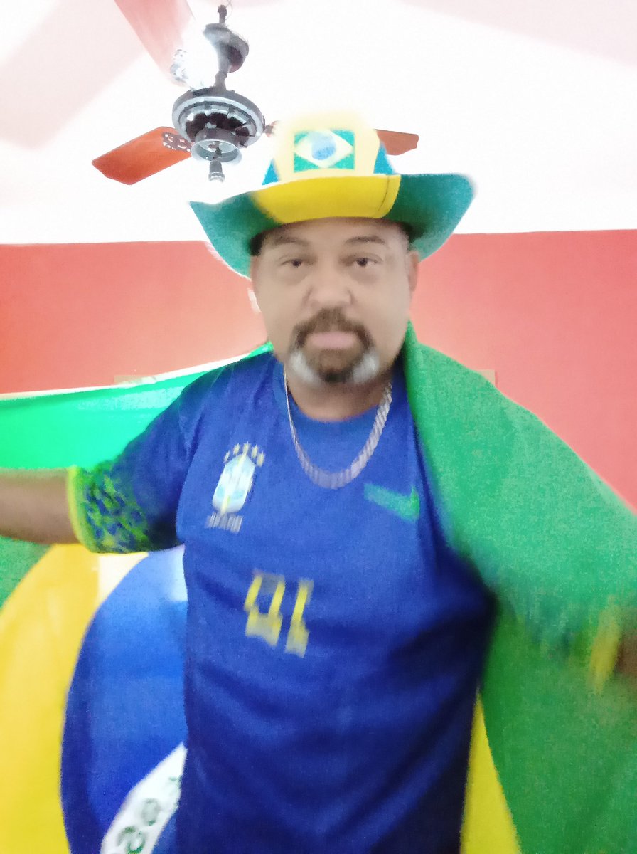 Pra cima deles Brasil.