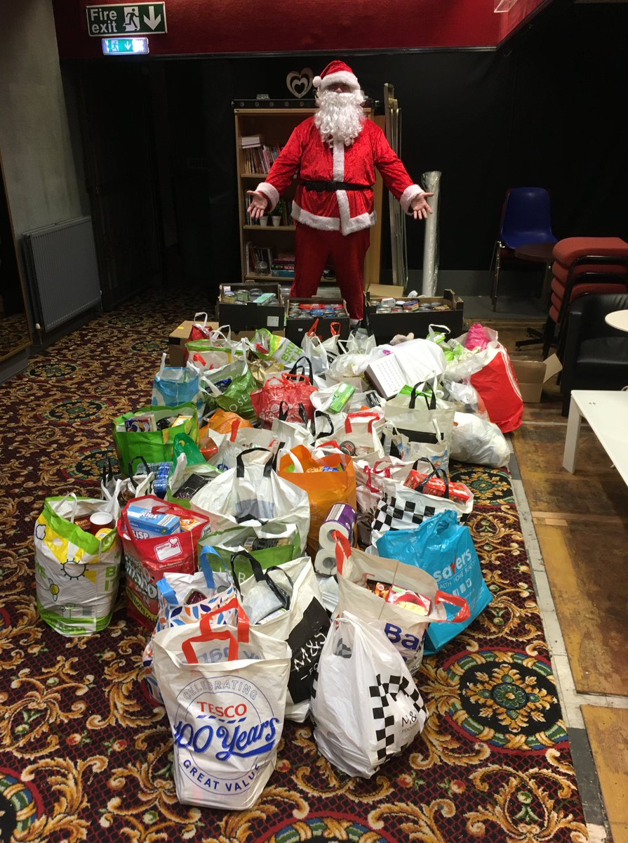 Newcastle568's tweet photo. *** Volunteers needed ***

This Sunday 11 December from 14:00, @Newcastle568 will be doing the annual collection around the Brunton Park estate in North Gosforth for local food banks &amp; a homeless charity

We could do with some extra helpers - if you could spare a few hours, DM us https://t.co/WfvlhhgOWv