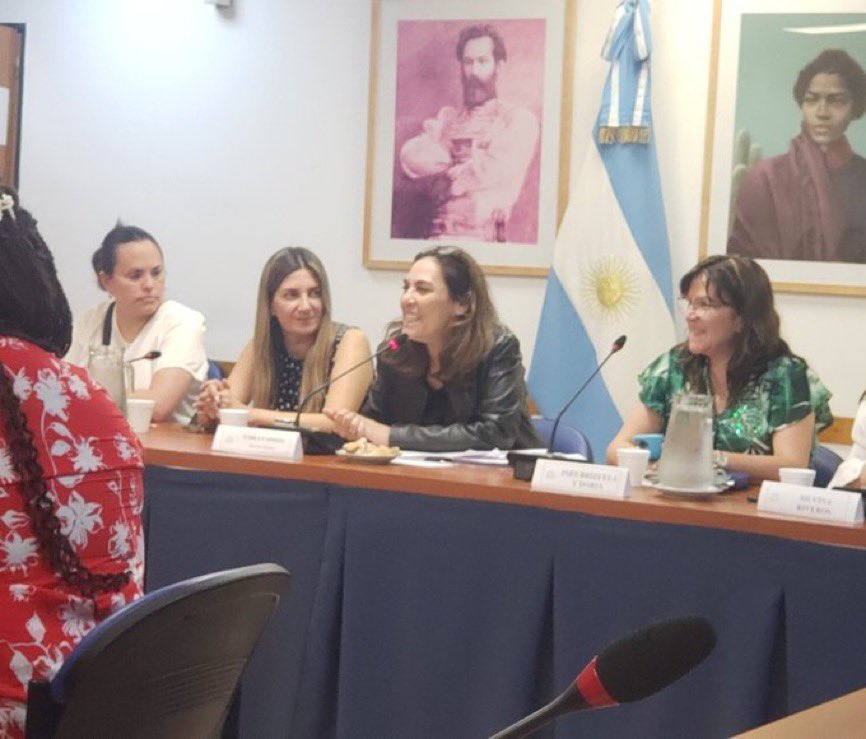 silviastuchlik's tweet photo. Gran Encuentro de Mujeres Emprendedoras. Potentes historias de emprendurismo femenino con múltiples posibilidades @CarlaCarrizoAR @martinezdolom, @slospennato, y la participación de @mariamaratea @mamaconstruye https://t.co/tu7D6eBnEi