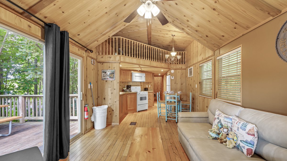 Snuggle up in one of our warm, cozy cabins this winter! Find a location near you at campjellystone.com/locations/