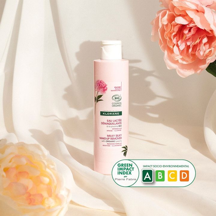 IsabelleHude's tweet image. C’est bientôt Noël, quel plus beau cadeau pour la planète que de vouloir la préserver ? 🌍
C’est pour ça que notre nouvelle Eau Lactée Démaquillante à la Pivoine BIO est notée A sur le Green Impact Index ! my.sociabble.com/3XdZiVh7Z4X4 @PierreFabre