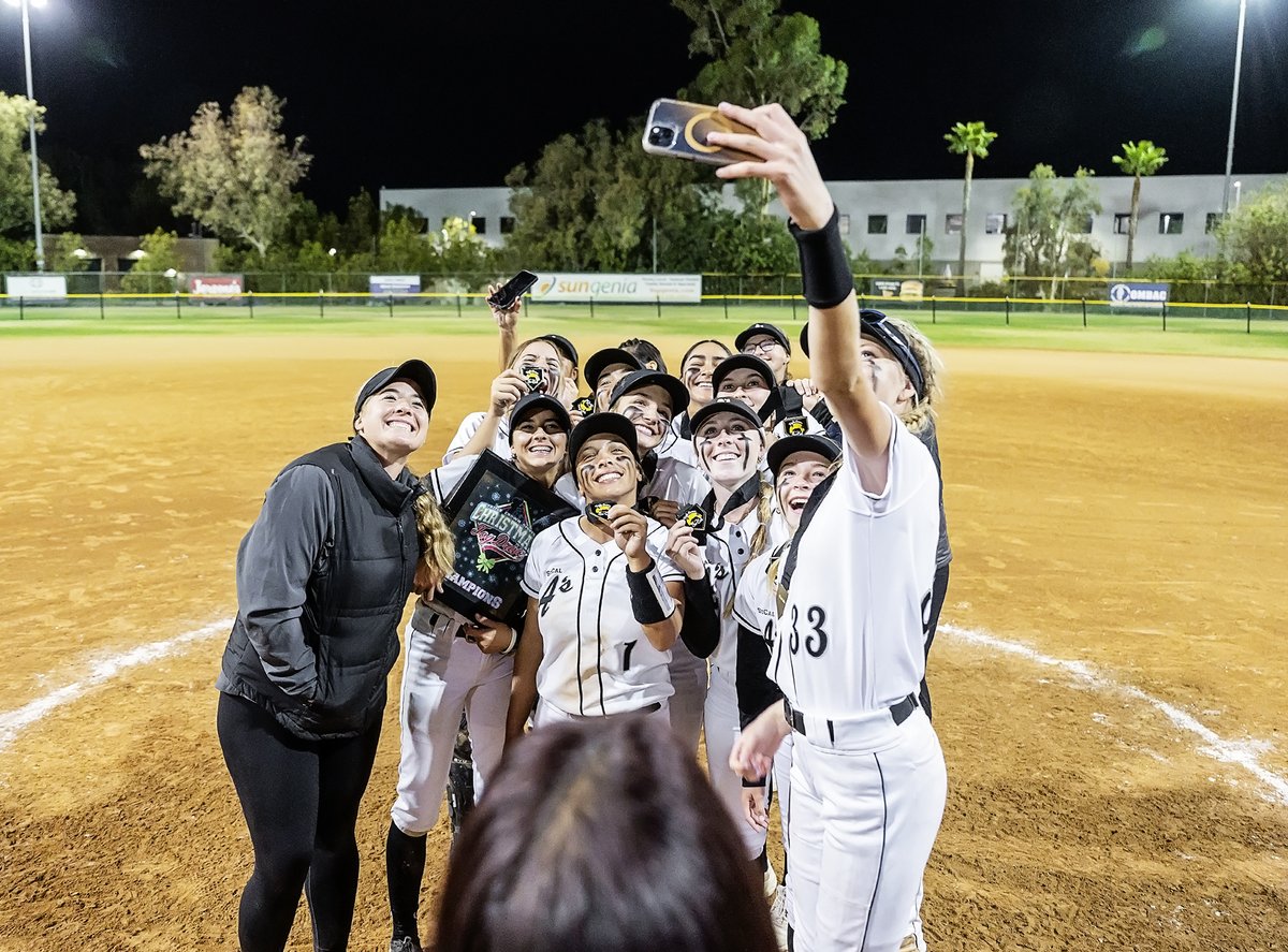Holly Yerkish - 2026 C/1B π₯ (@holly_yerkish26) on Twitter photo So much fun last night celebrating with my teammates after winning the <a href="/TCSFastpitch/">TC Fastpitch</a> Christmas Toy Drive tournament.
<a href="/Fullerton_SB/">Titans Softball</a> <a href="/BiolaSoftball/">Biola Softball</a> <a href="/BeaverSoftball/">Oregon State Softball</a> <a href="/Pitt_SB/">Pitt Softball</a> So much fun last night celebrating with my teammates after winning the <a href="/TCSFastpitch/">TC Fastpitch</a> Christmas Toy Drive tournament.
<a href="/Fullerton_SB/">Titans Softball</a> <a href="/BiolaSoftball/">Biola Softball</a> <a href="/BeaverSoftball/">Oregon State Softball</a> <a href="/Pitt_SB/">Pitt Softball</a>
