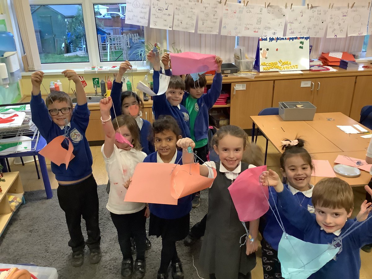 Mrs Mitchell tweet media