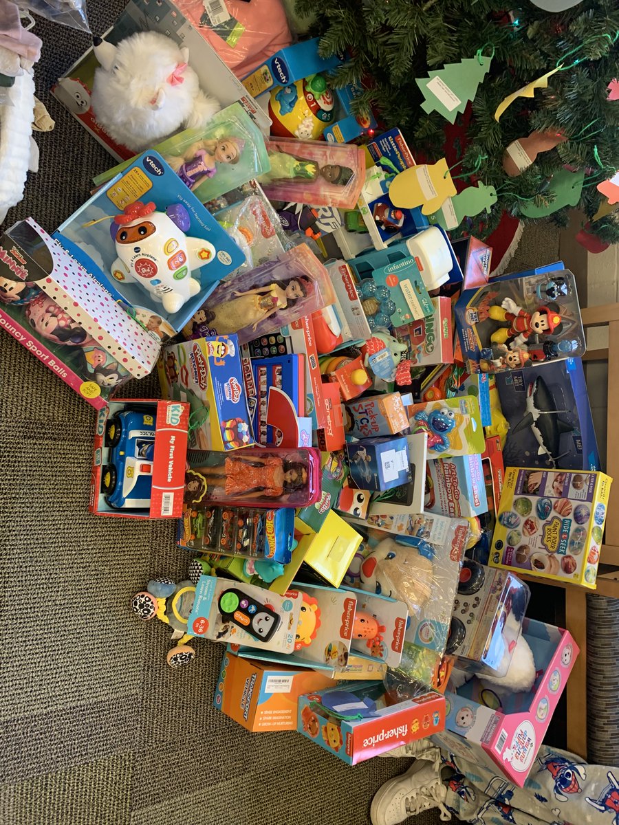 Holiday elves-a.k.a. D.H.S. students-help in the annual Giving Tree drive of clothing, toys, and gift cards donated by families of DHS.  This year's donations surpassed all previous years!  Thank you to all whose generosity will make the holidays brighter this year.