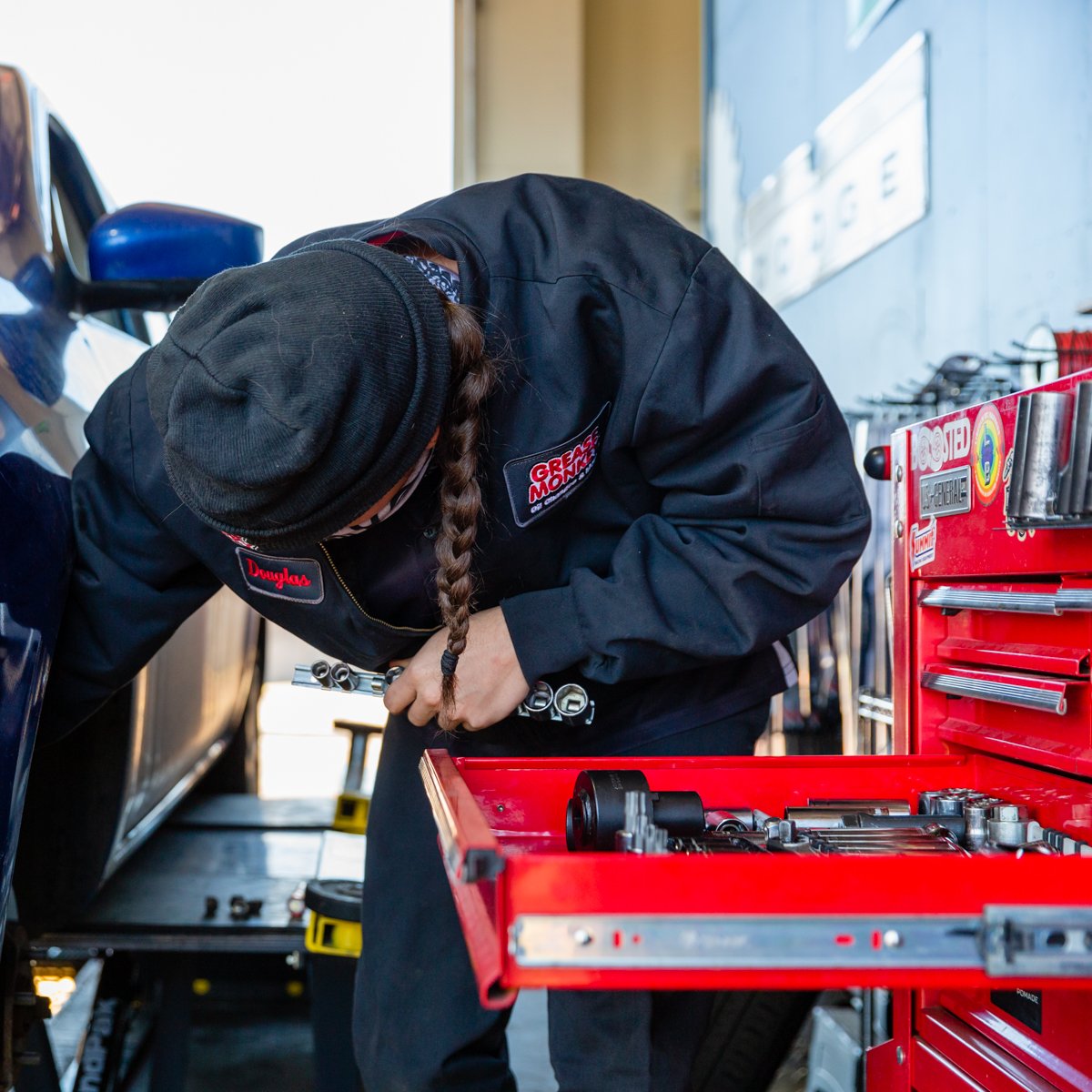 GreaseMonkeyCS's tweet photo. No matter the size of the project, we have the tools and hands-on experience to get it done right. #GreaseMonkey #OilChange #QuickLube #AutoService #ColoSprings https://t.co/qVt6sNVt0b