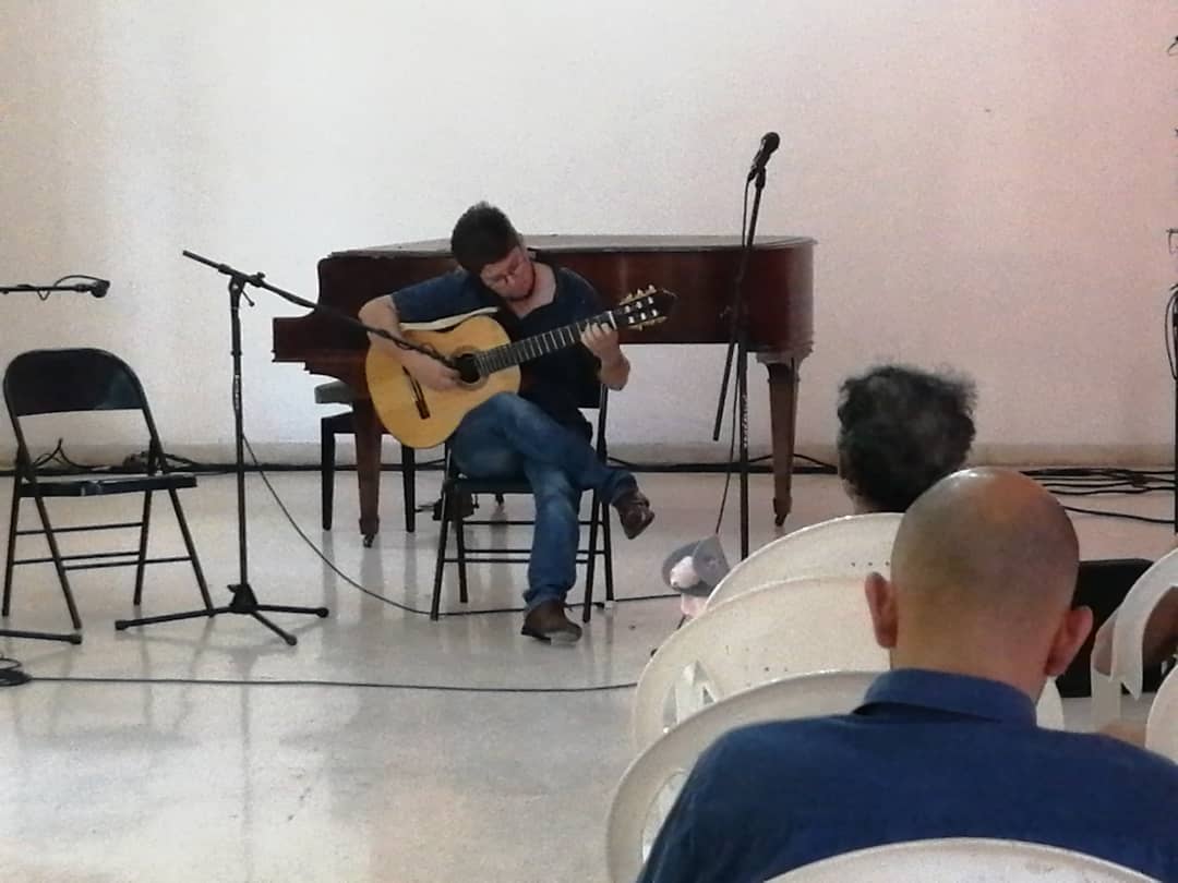 CasadelAlbaLH's tweet photo. 📸Recuerdos de este domingo en el espacio dedicado a la música de Cámara, conducido por Alejandro Calzadilla, que está vez invitó al Dúo NU9VE .
#CasAlba13Años
#EspacioParaTodos https://t.co/NwYw0BzgJj