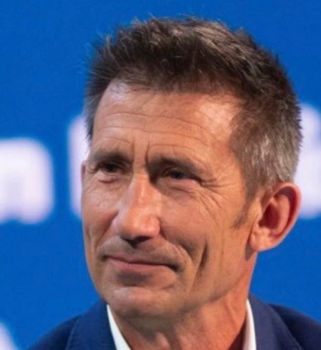 Carlos Martínez, el comentarista del partido Brasil-Korea, ya ha pronunciado 524 nombres de jugadores koreanos distintos