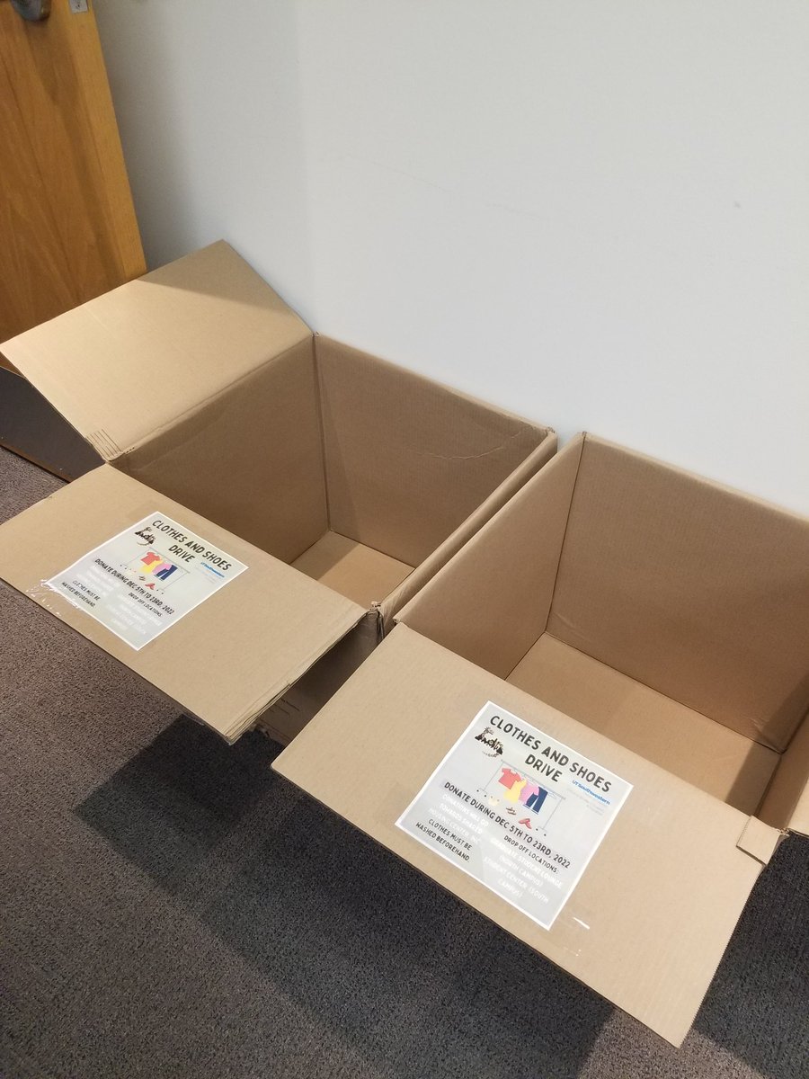 SACNASatUTSW's tweet image. Our boxes are all set up for our clothes drive! We’ll be collecting (washed) clothes till Dec 23!! 🙌