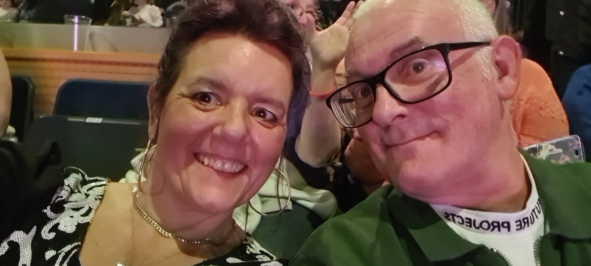 SandraAdam22's tweet photo. @thisislyra  thank ypu lyra for an amzing show tonight cheered me and my brother up after losing my beloved partner adam to cancer thank yoi x https://t.co/5rDxTT2HAM
