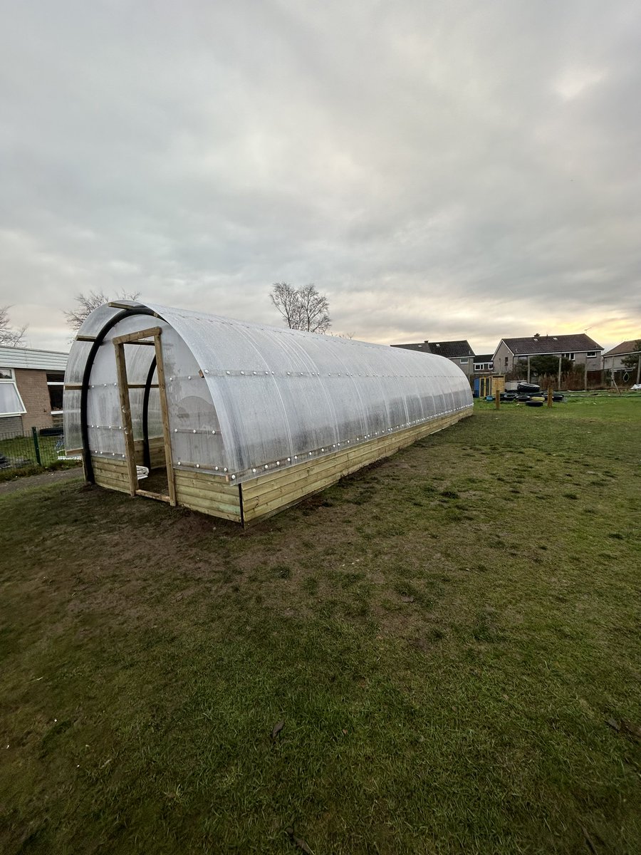 DrakiesPS's tweet photo. We are absolutely delighted with our ‘Polycrub’. Thanks to ‘The Raddery Trust’ &amp; our Parent Council for the financial support and to Steph and Iain for the work in the background (and installation). Now to find some green fingered children &amp; parents #Sustainable @HighlandCouncil https://t.co/oaoFvBvaW1