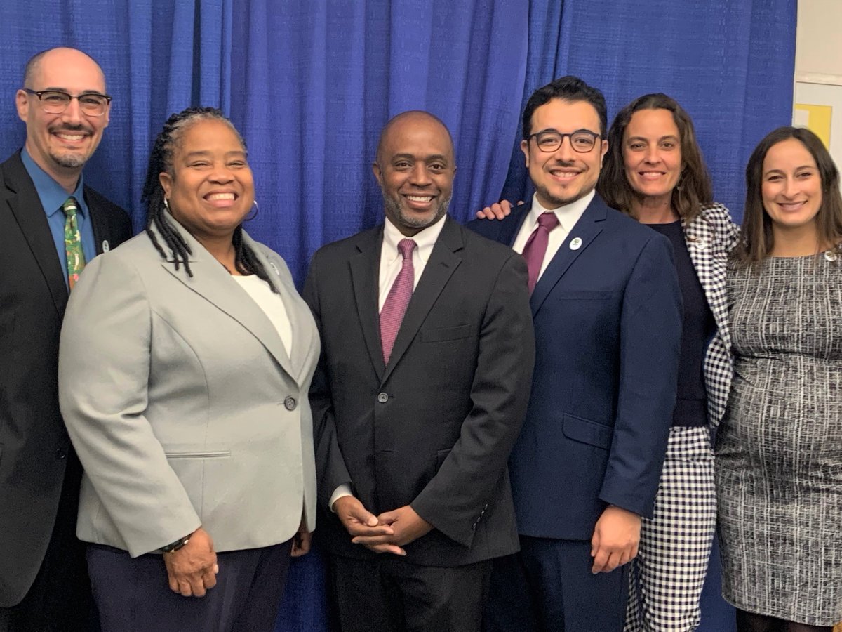 CADeptEd's tweet photo. Today, State Supt. @TonyThurmond congratulated the 2023 CA Teachers of the Year during a special orientation event in Sacramento with Teacher of the Year Foundation board members and past winners to connect and share stories. 🤗🏫👩‍🏫👨‍🏫 https://t.co/jb7zA08Z85