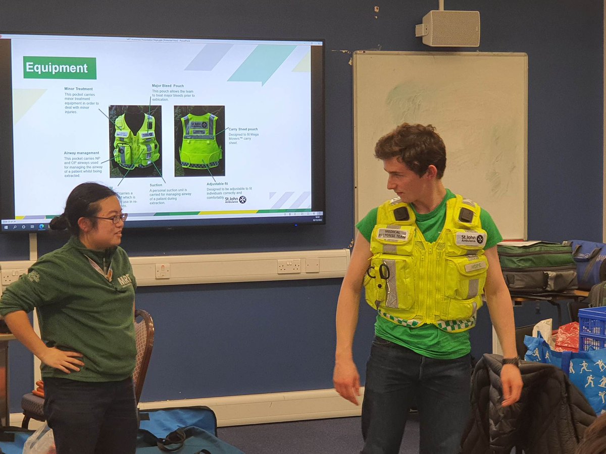Got to speak about MRT to <a href="/BrunelFirstAid/">Brunel First Aid</a> tonight and run some scenarios - many thanks to <a href="/SJABryson/">Bryson 📲</a> for inviting me!

And even more thanks to <a href="/Saadiyah_Physio/">Saadiyah Hussein</a> @alexseager and Mary for your help facilitating ☺️