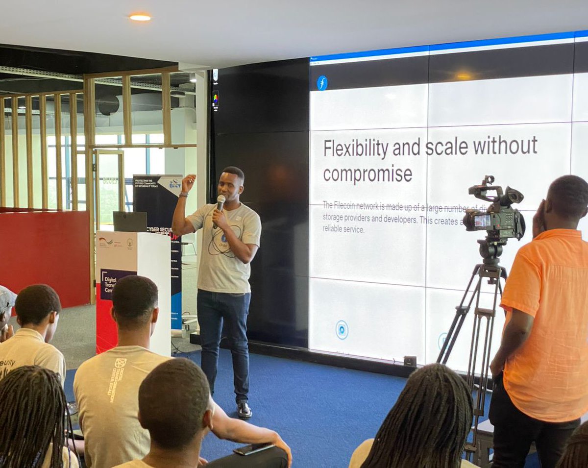 FilOrbitRwanda's tweet photo. Orbit Rwanda Community meetup, Still on Future of Metaverse and NFTs on Filecoin🔥Not on IPFS not Your NFT @FilFoundation #IPFS #FilecoinOrbitCommunity #decentralizedstorage https://t.co/vyT6ADpmTT