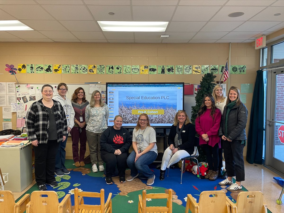 TN_AALN's tweet photo. Washington Co. Schools held its very first #EarlyChildhood #ProfessionalLearningCommunity for the their #VoluntaryPreKProgram. 619 educators are working together to create better outcomes for ALL their students! #AccessForAll #AllMeansEach #PLC #VPKProgram #TNEducators #SPED https://t.co/neBkp0Wa9J