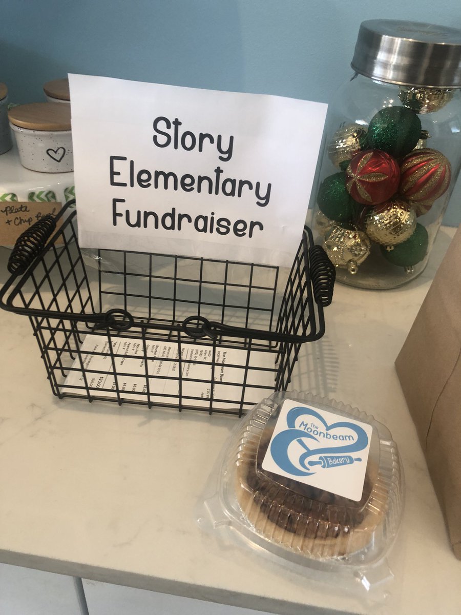 morganrasco's tweet photo. I get pie and our school gets $?! Ok, I’ll do it for the kids 😉 Drop your receipt in the basket and support Story Elementary at Moonbeam Bakery @themoonsbaker @StoryFalcons @StoryPTA https://t.co/B9HUEEVNcd
