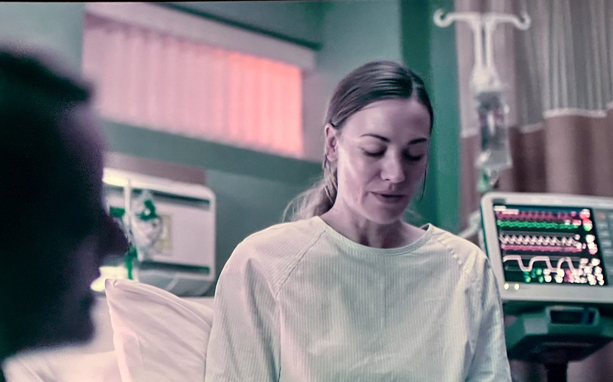 Loving #handmaidstale at the moment. Very reassuring to see Serena’s end tidal CO2 being measured, but I’m not sure where her ventilator or endotracheal tube are…
