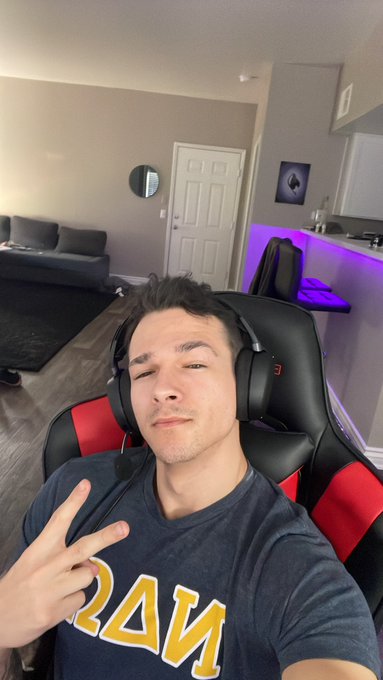 Going Live on Twitch!   https://t.co/KXSDZmjsaM https://t.co/lhnU8Kba0A<a href="/tag/mvsales"class="tags"><span>#mvsales</span></a><a href="/tag/mvboys"class="tags"><span>#mvboys</span></a>