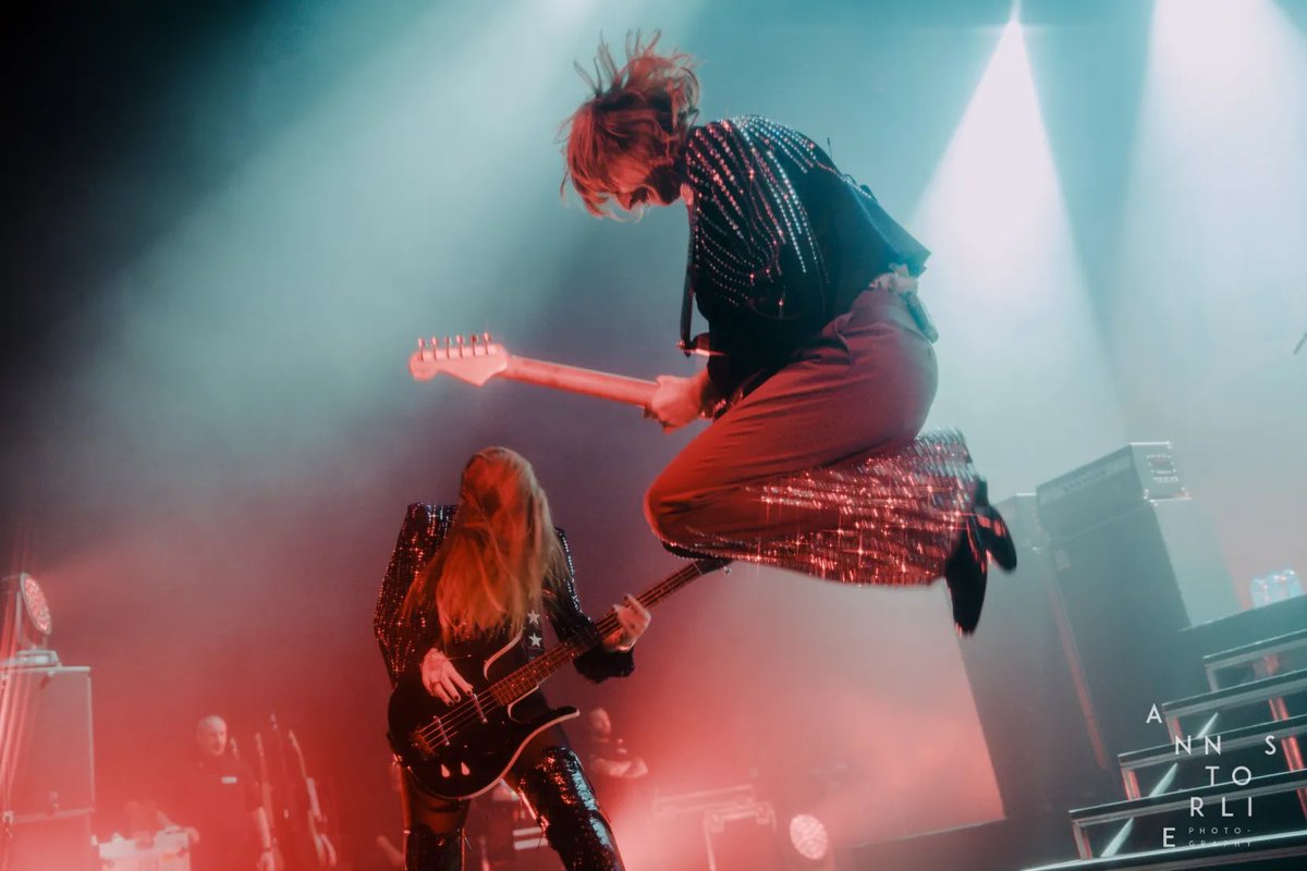 MÅNESKIN OFFICIAL on Twitter "📸 Måneskin on fire at