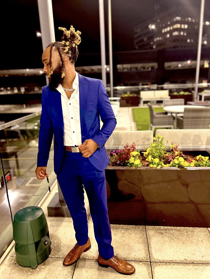 luhrodb's tweet photo. Sag Szn ♐️🥶 #25thYear https://t.co/XoDx2O9XoP