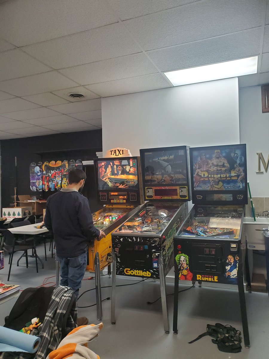 PigmentsPresnts's tweet photo. Got the arcade machines in today and more monsters primed on the wall. Stay tuned! #mopigs #localbusiness #PigmentsPresents https://t.co/q8y3DojFjI