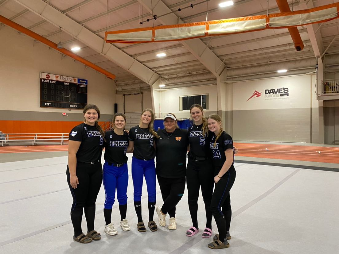 AddisonFisher_5's tweet photo. Another great camp at @UFOilerSoftball. A big thank you to @DloweOilerkid , @CoachLeedy , Coach Babcock, and all the players for an amazing camp and a good opportunity to play with so many great athletes. @FinesseHoverman @CollegeBDJocks https://t.co/39A4UbNNLG