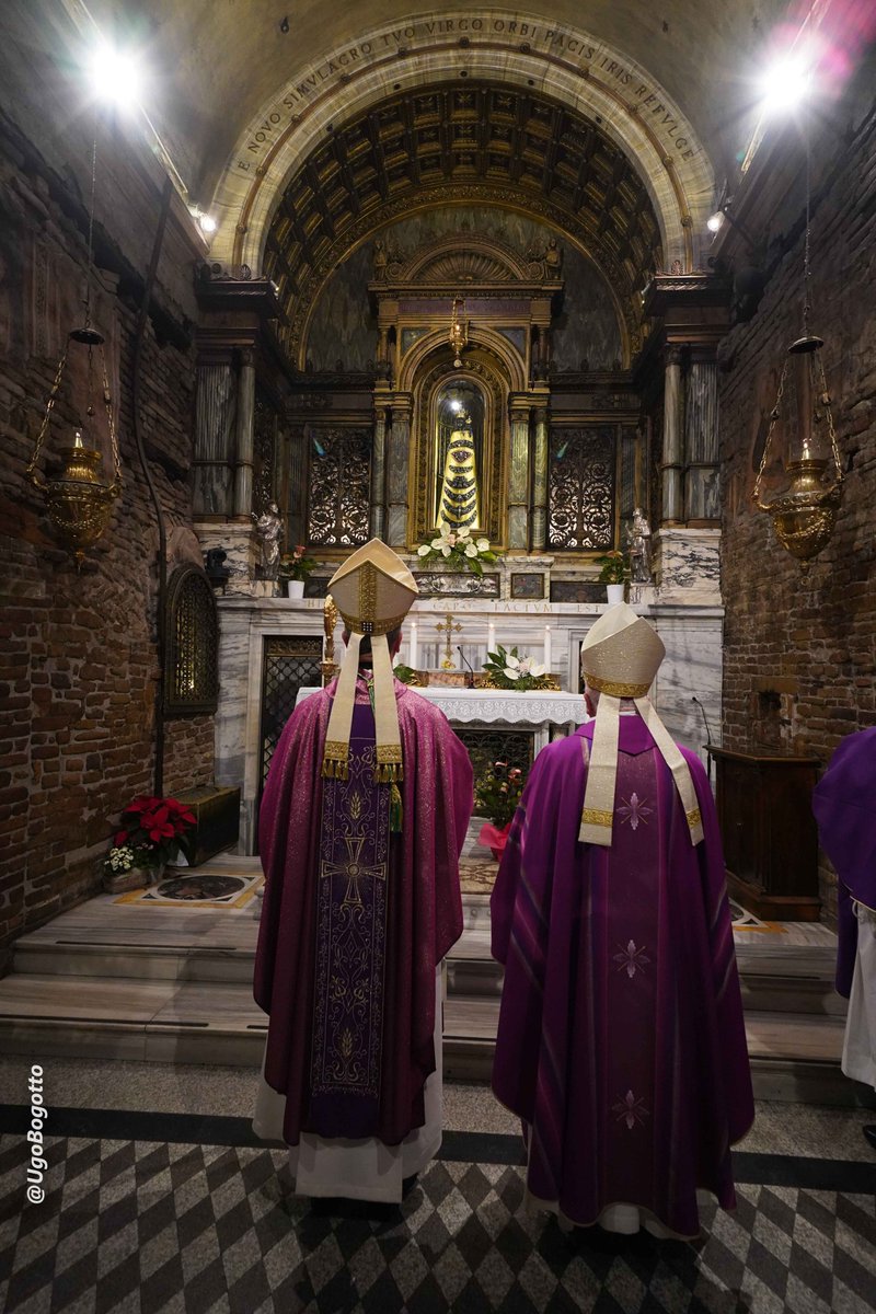 SantaCasaLoreto's tweet photo. #Terzo giorno della #Novena all'Immacolata in preparazione alla #Festa della #Venuta
Questa sera abbiamo pregato insieme all'Arcidiocesi di Pesaro e all'Arcidiocesi di Urbino https://t.co/0SYLVBuVwg