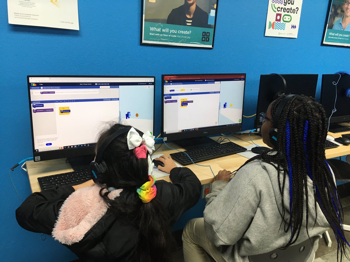 dfwcsta's tweet photo. In our 1st day of #CSEdWeek our students @efwmaschool exploring/learning what is new for the #HourOfCode #CelebratingProgress
#CSHeroes
#CSFirst @GoogleForEdu #CodeWithGoogle #networking #learning #teamwork #equity #diversity #confidence #code #CSforGood #creativity #CSforALL https://t.co/RbnUTxIksD