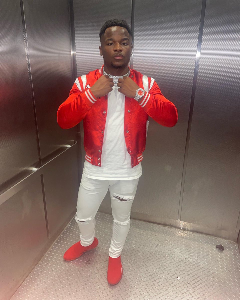 HOLLYWOOD. tweet media