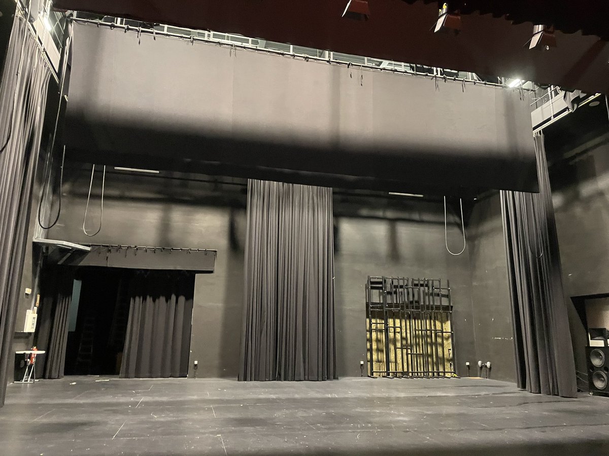 MikadoEurope's tweet photo. 🕹️ #FightcadeOfflineFestival 2023 
🗓️ 17-19th March 
📍Cascante
🥇 Best and most exclusive Arcade event  in Spain 🇪🇸 

✌️Organised by Mikado Game Center Europe 

Here are some pictures of the venue where it’ll be celebrated 👀

 Will you miss it ? 

More info coming soon ⚠️ https://t.co/ImiLhP0aWP
