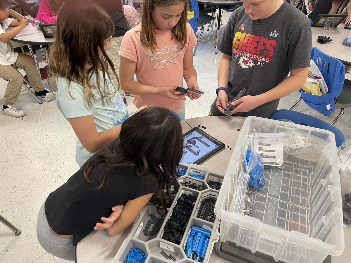 Having fun with collisions unit!  #PLTW  <a href="/BeulahRalphElem/">Beulah Ralph Elem</a>