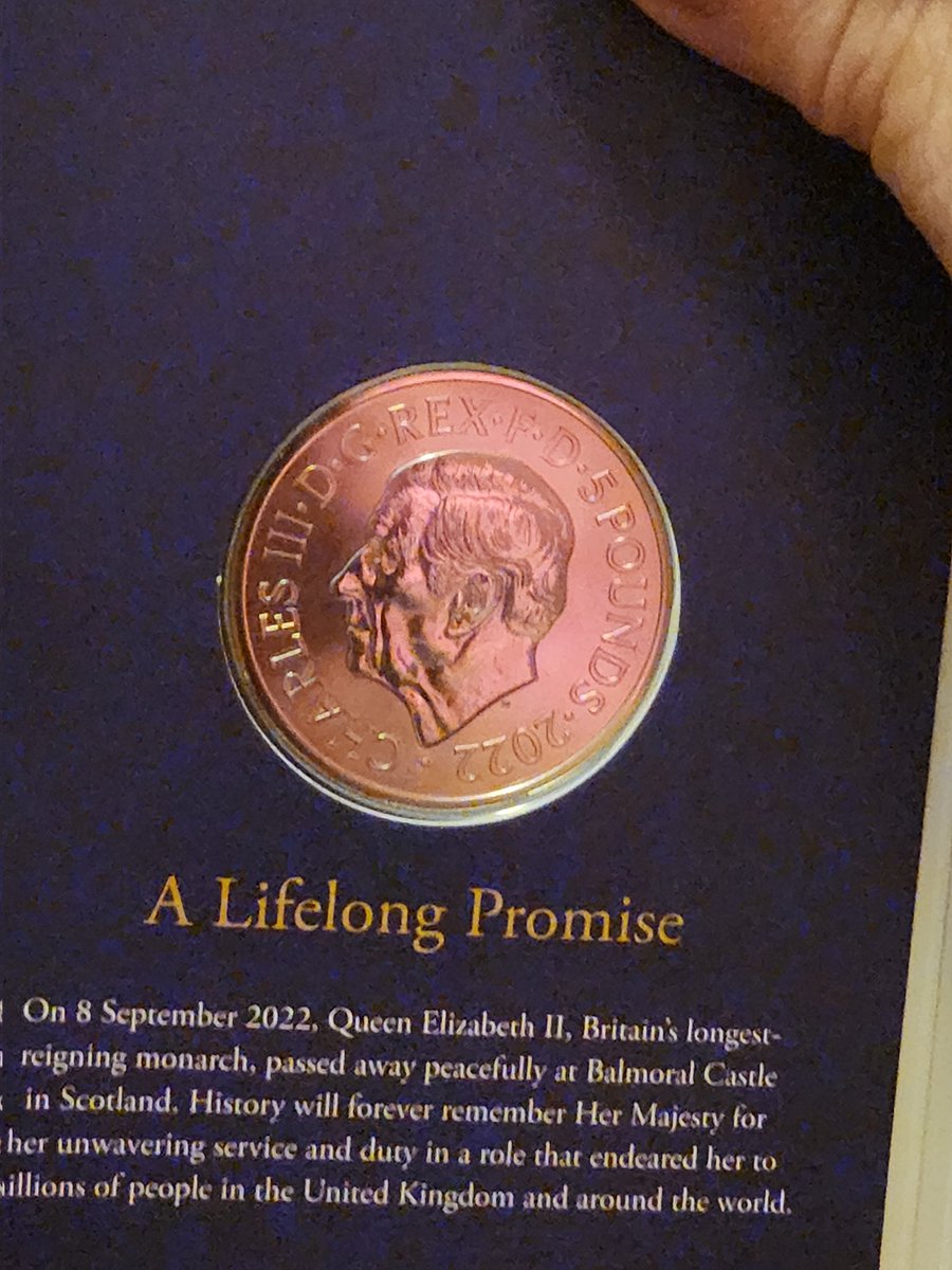 ApeStaxByAjax's tweet photo. 2022 United Kingdom Queen Elizabeth II memorial 50p and £5 #coins featuring the effigy of King Charles III. Thanks to the folks at @RoyalMintUK.
#UnitedKingdom #QueenElizabethII #50p #5Pound #KingCharlesIII #coin #Numismatic #numismatics https://t.co/12yJII54A9