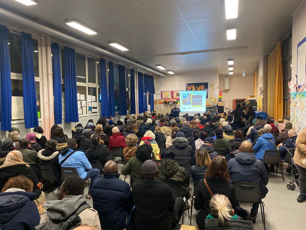 jerome_coumet's tweet photo. Encore une belle rénovation qui s’annonce 💥

Il s’agit du très grand groupe de logements (plus de 900 !) situé à la porte de Vitry

1ère grande réunion d’information
#Le13QueJaime https://t.co/mdODBZXKIq