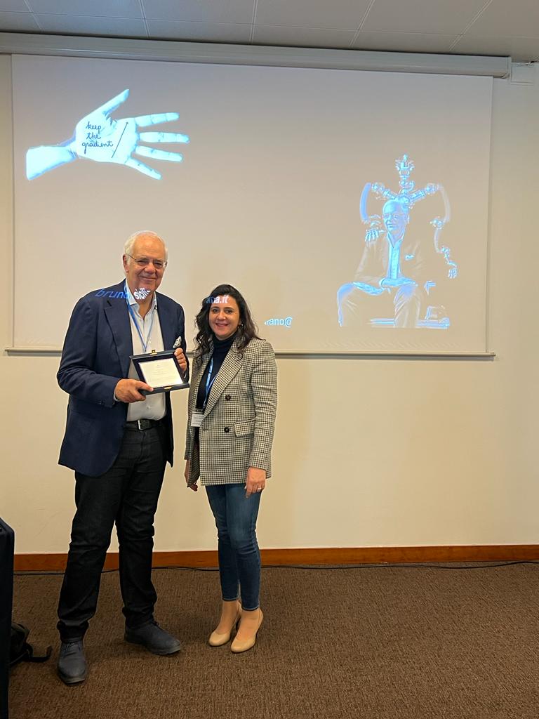 brunosiciliano7's tweet photo. My keynote on "Robot Manipulation and Control" @ 6th IEEE International Conference on Robotic Computing here in Naples 🤖💙
#IRC2022
#Robotics
#PRISMALab https://t.co/uxKmxq8MeG